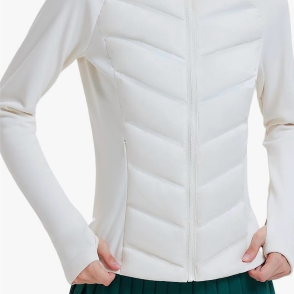 NWT Women's White Puffer Jacket